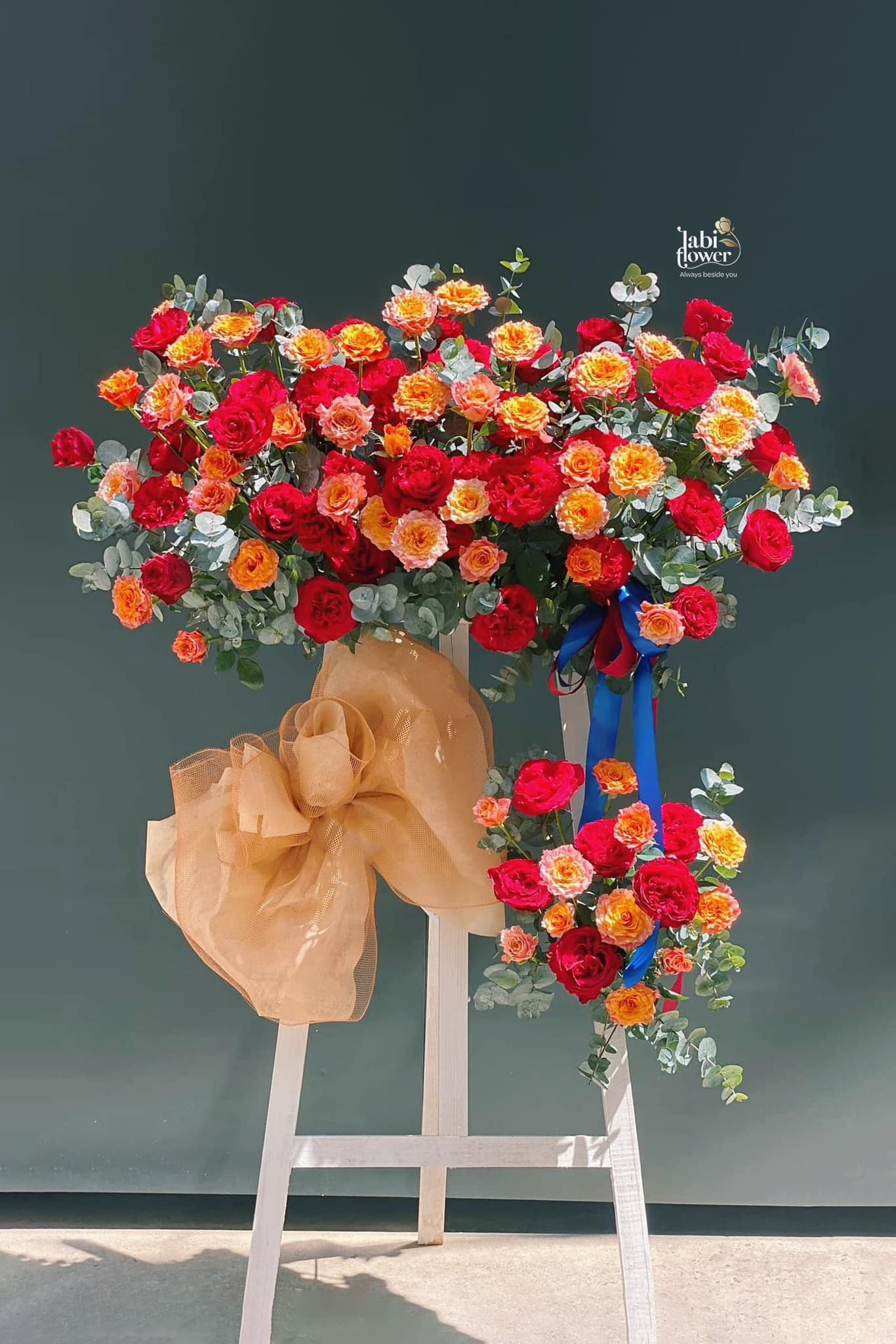 KỆ CHÚC MỪNG KM01147