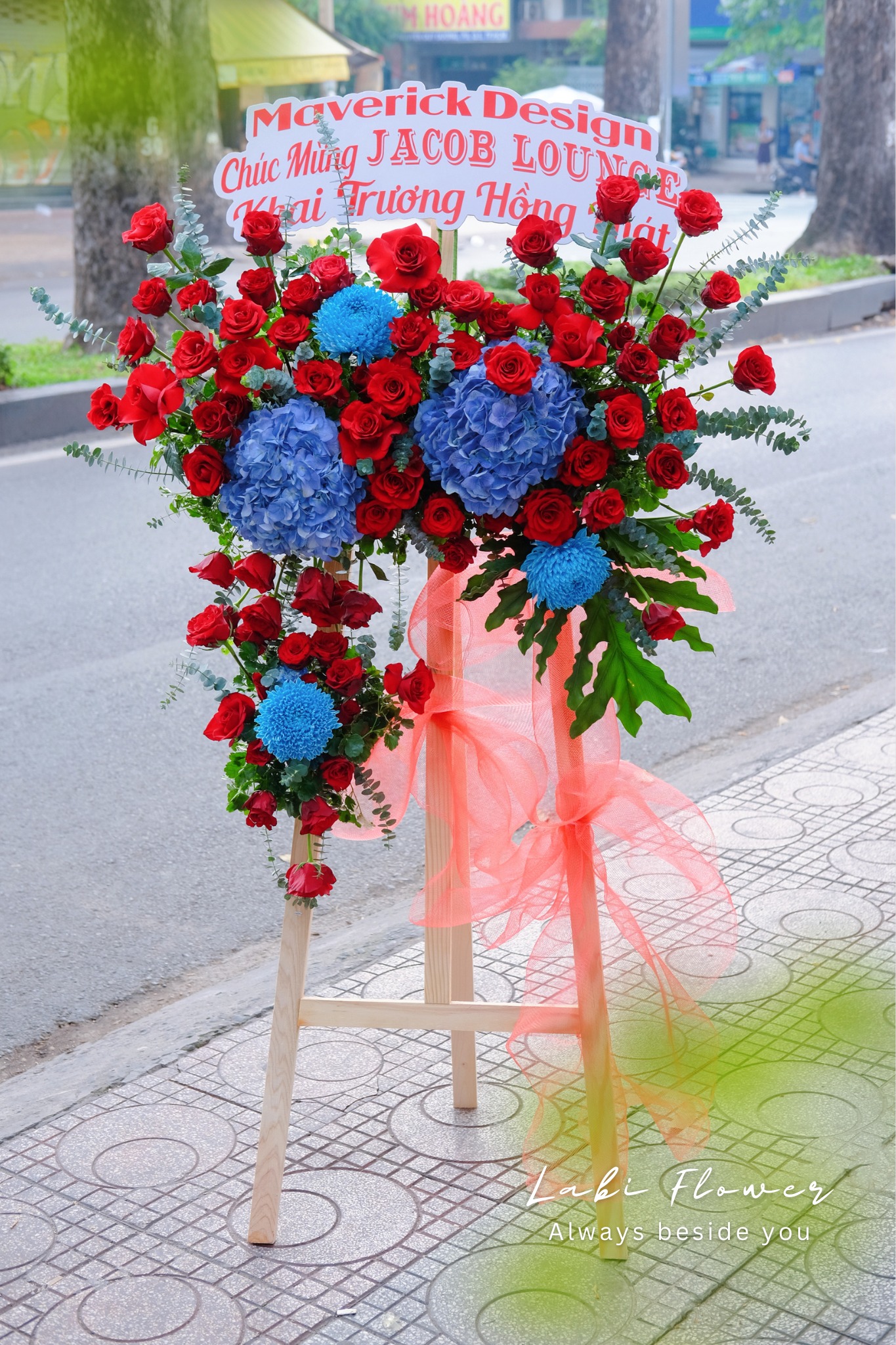 KỆ CHÚC MỪNG KM01320