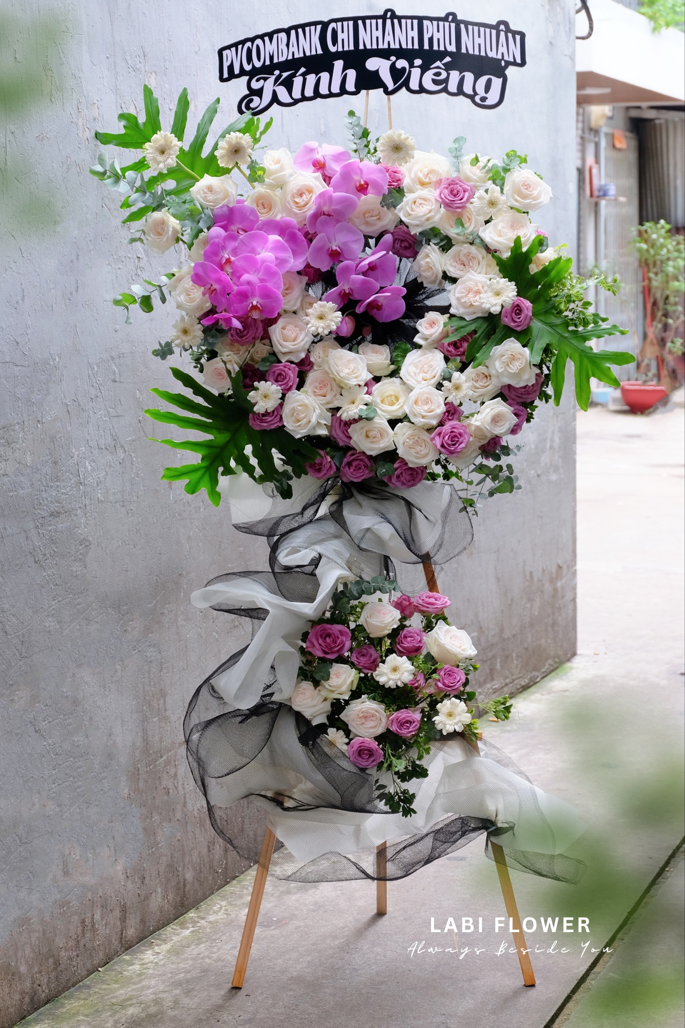 KỆ CHIA BUỒN KB10387